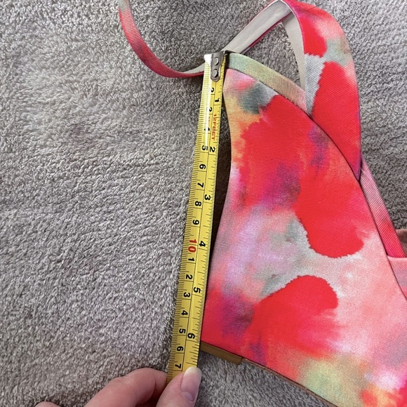 Alice + Olivia by Stacey Bendet Ilisa Watercolor-Print Wedge Sandal Size 40 - Picture 7 of 7